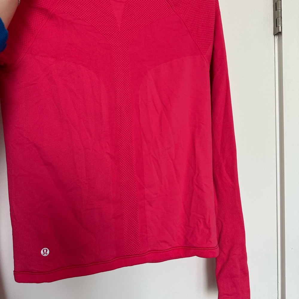 Lululemon Set with Tank Top and Matching Jacket - Picture 12 of 15